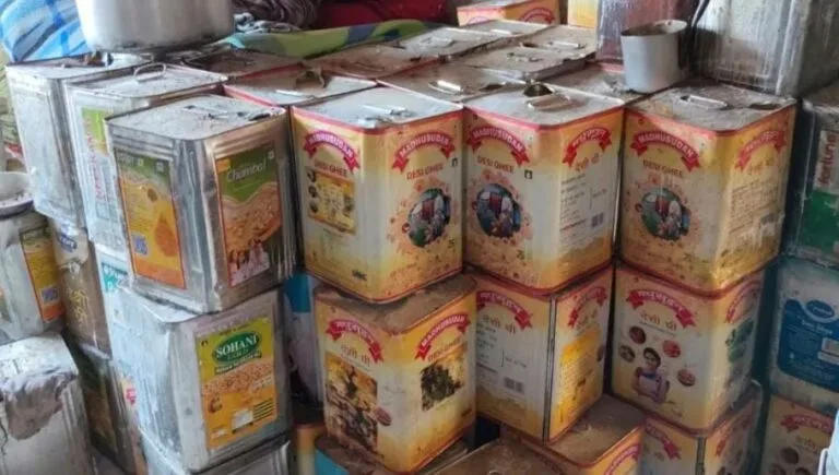 आगरा में नकली घी रैकेट का खुलासा: पुलिस रेड में पकड़ा गया गोरखधंधा?