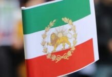 ईरान में ‘अल्लाह-हू-अकबर’ की जगह क्यों लहराने लगा शेर-सूरज का झंडा? एक प्रतीक जिसने हिला दी इस्लामिक हुकूमत!