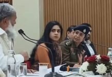 “पावर नहीं तो यहां से उठ जाओ” – कैथल बैठक में एसपी से उलझे अनिल विज, सस्पेंशन पर छिड़ी बहस!