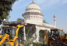 हरिद्वार में अवैध मजार पर बुलडोजर कार्रवाई, सरकारी जमीन से हटाया गया अतिक्रमण!
