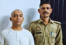 IIT रुड़की से इंजीनियर बना ‘बाबा’, युवतियों का ब्रेनवॉश कर करता था शोषण; मथुरा पुलिस ने किया गिरफ्तार!