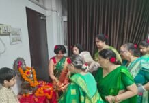 ग्रेटर नोएडा में श्री बालाजी मानव सेवा समिति ने मनाया तीज महोत्सव, सैकड़ों महिलाओं ने लिया हिस्सा