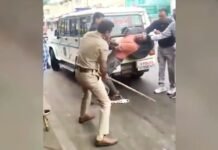 भावनगर ST बस स्टैंड पर महिला की हत्या: आरोपी से कराया गया क्राइम सीन रीकंस्ट्रक्शन, पुलिस की पिटाई का वीडियो भी वायरल