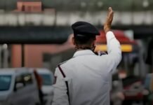 दिल्ली में निकलने से पहले पढ़ लें ट्रैफिक एडवाइजरी, जंतर-मंतर के आसपास डायवर्जन; 11 मेट्रो स्टेशनों पर एंट्री-एग्जिट बंद